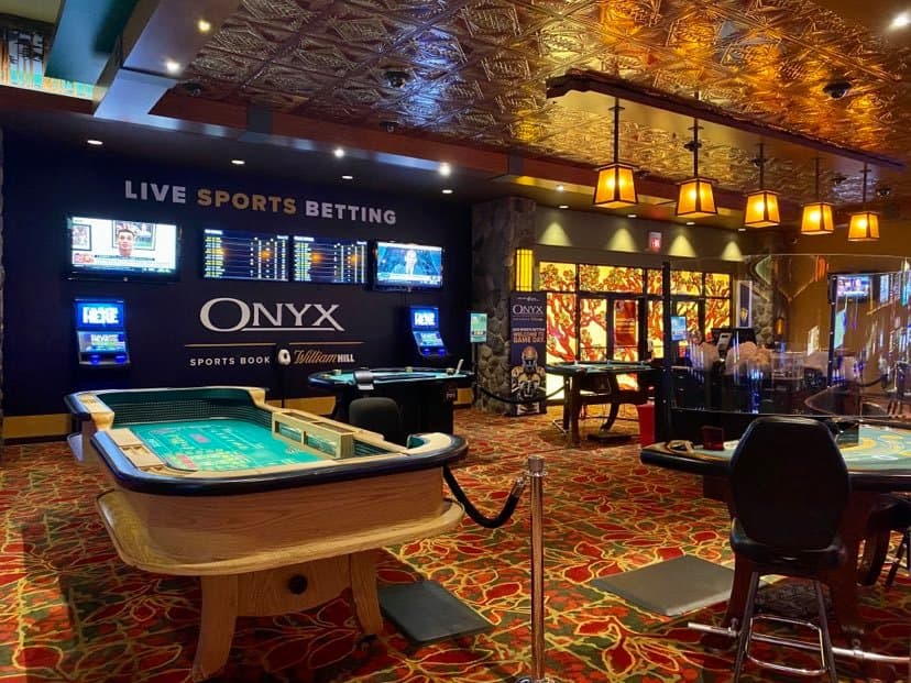 Leelanau Sands Casino & Lodge - Photo 2